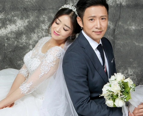 《老爸当家》将收官蒋欣高鑫合体拍婚纱延续逗趣风格