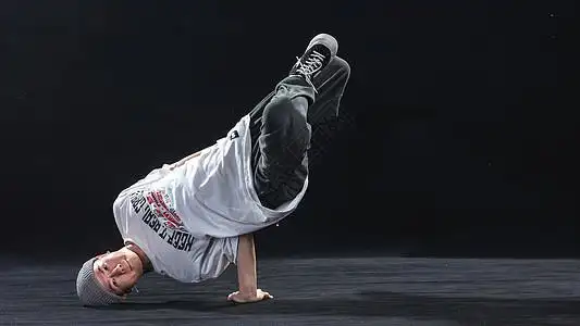 breaking街舞男孩图片
