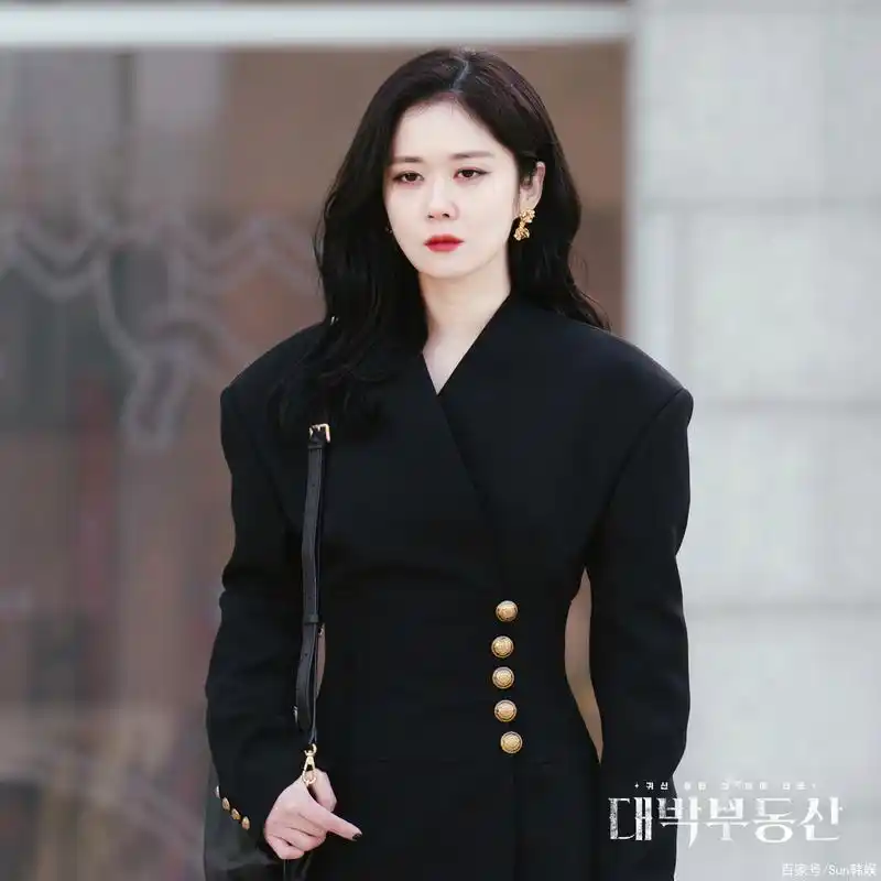 张娜拉in韩剧《大发不动产》