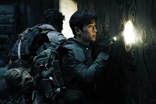 《灯海寻尸》可以说是《重启》的续集,主要讲述从雷城回来的吴邪他们