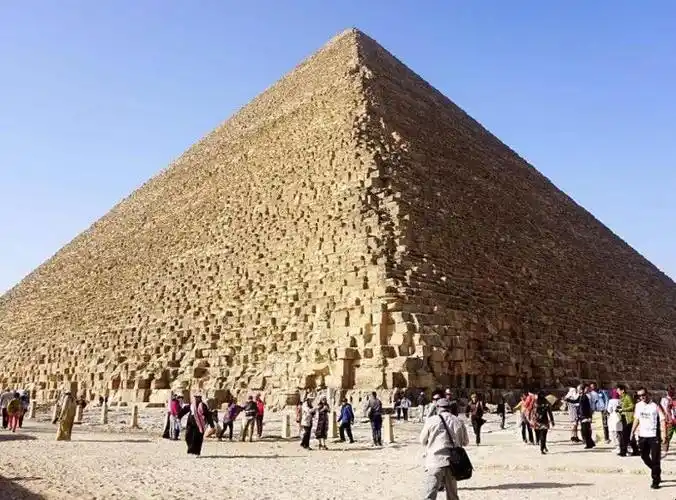 胡夫金字塔高多少米