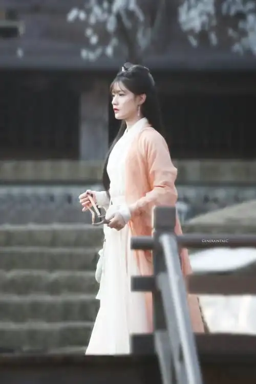 且听凤鸣 朝歌陈意涵图源微博