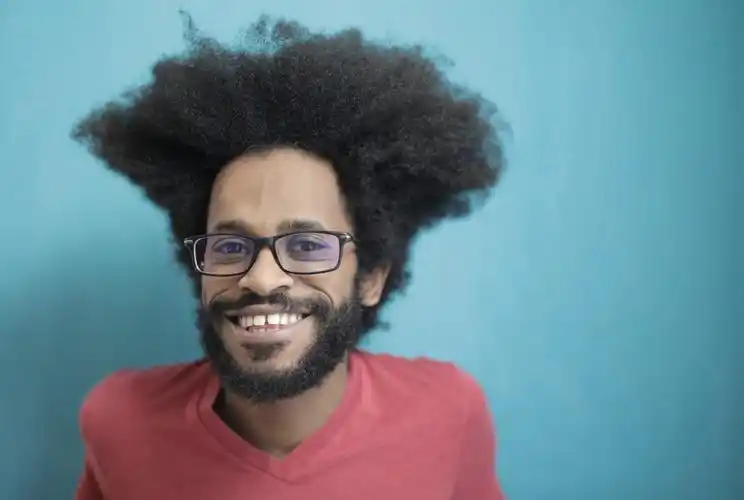 有关人, 家伙, 微笑-人,头发,家伙,微笑,样式,爆炸头,特写,男,男人