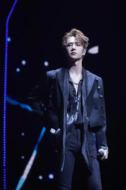 王一博壁纸78可a可奶值得拥有