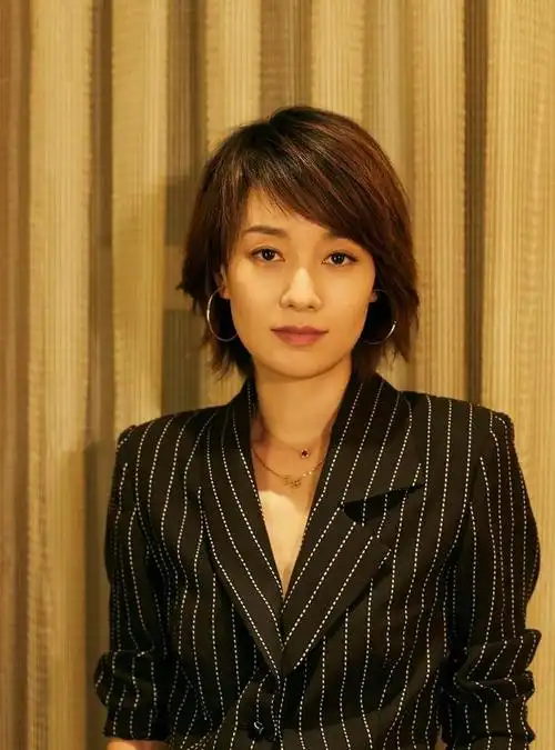 马伊琍离婚后从坚强独立到事业大红,靠的是"四个字"