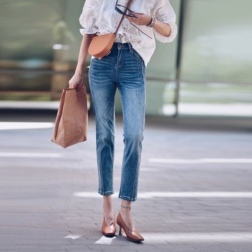 此时03晴川 回弹显瘦不鼓包 高腰直筒牛仔裤女拼接九分小脚2024春