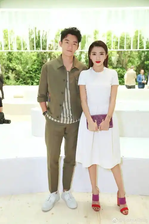 郑恺与女友分手了 但我还是很喜欢看程晓玥晒包啊