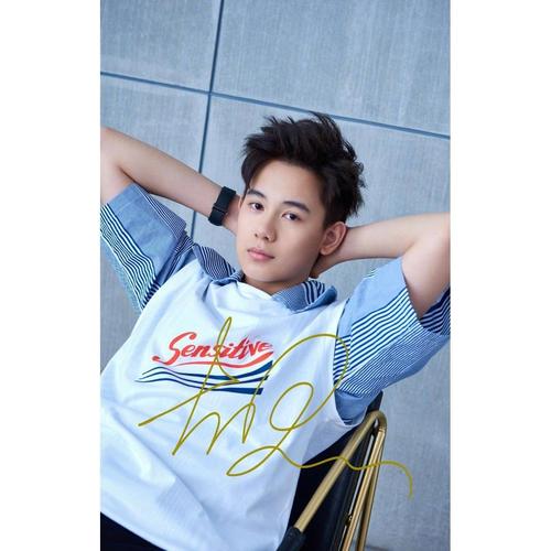 6寸   胡先煦     亲笔签名照片       号24