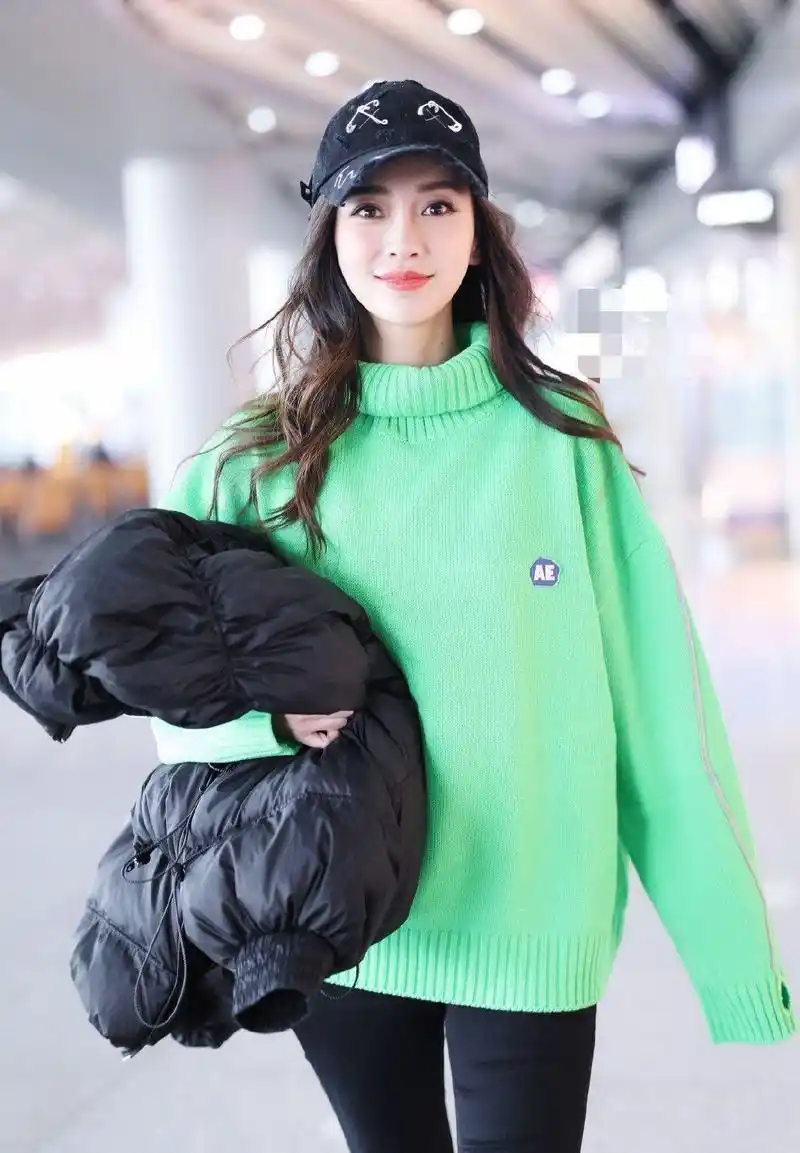 杨颖日系少女造型超美,雀斑妆复古碎刘海,清新浪漫的森系慵懒风