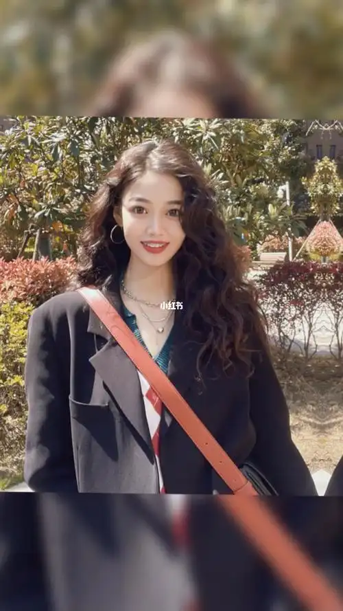 女生烫发发型森系羊毛卷适合圆脸昆明烫发