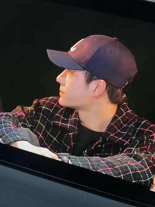 forever#wyb#王一博#    昨天看直播记录下来一些美好瞬间    歪嘴笑