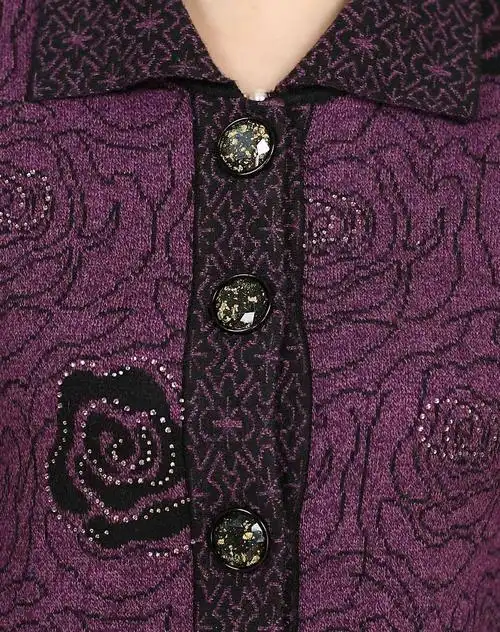 紫黑色华贵镶钻图纹羊毛针织外套