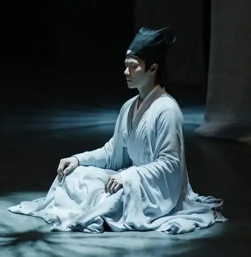 曹骏凭许仙造型惊艳全场撕掉童星的标签依旧光芒闪耀