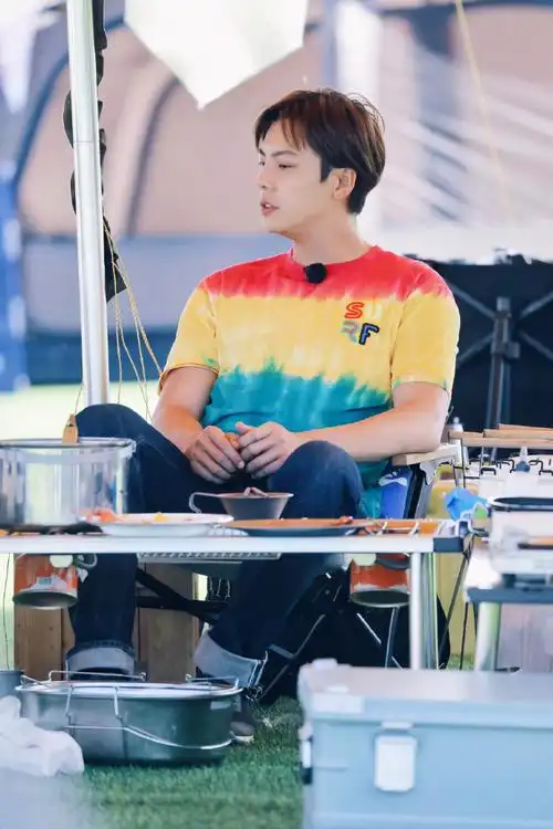 陈伟霆乱停摩托车挨训##陈伟霆挨训内八字