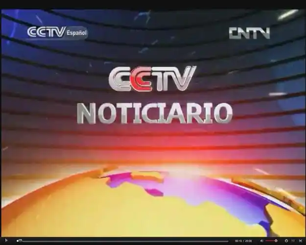 译作中文为 西班牙语 央视全称台标为   cctv