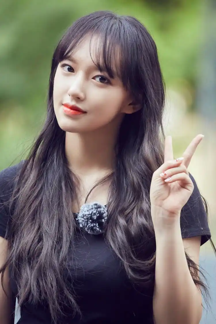 程潇童年照被疯传,五官对比明显,有没有整容一看便知!