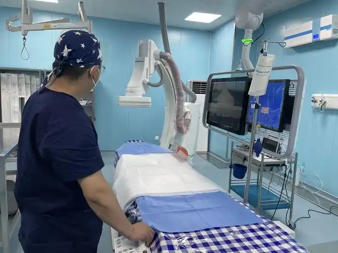 酒泉市二院心内科顺利开展第一例"冠脉造影术"