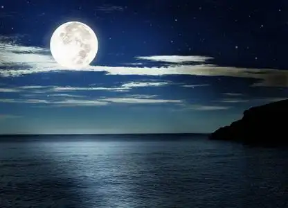 满月在海, 夜景照片