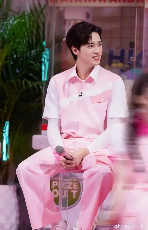 许魏洲321看这边只看右边##许魏洲4米1高空踢板全场最佳