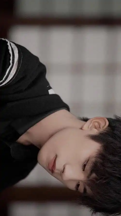 你们的易烊千玺来了――今日份壁纸分享