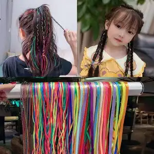 儿童扎辫子的彩带