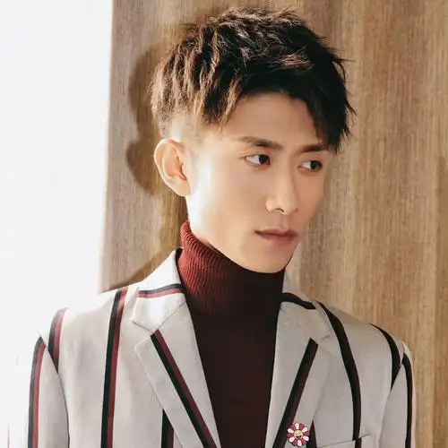 440投票张一山个人资料详细资料>别名:暂无性别:男国籍:中国身高:176