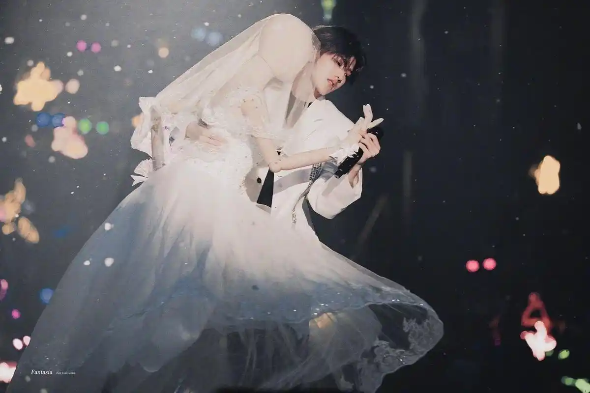 《青春有你》2全球热播 蔡徐坤掀起海外吸粉浪潮