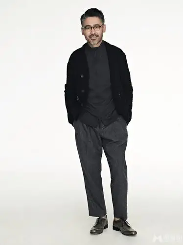 汤唯吴秀波甜蜜宣传照图片发布