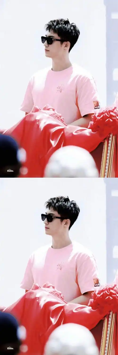 黄景瑜关晓彤同框合照##烟花少年阵容官宣