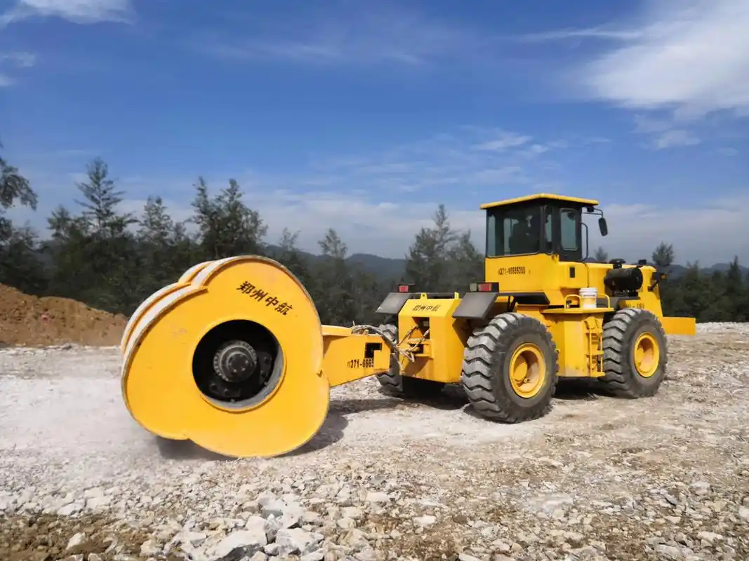 冲击碾压路机,1. 冲击压路机,效率高,施工更快!