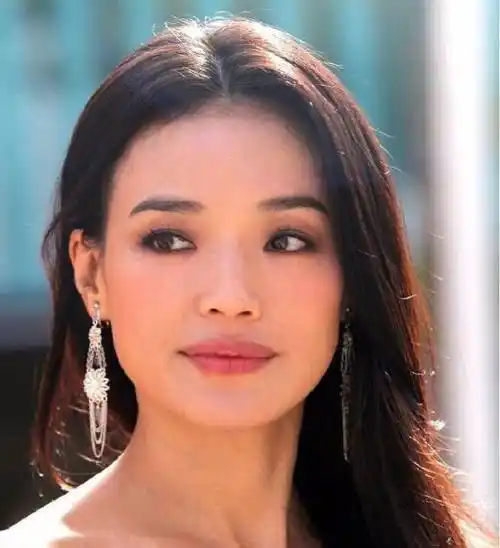 娱乐圈仅存的9位方脸女明星,她们的脸方下巴宽,但谁能说不美?