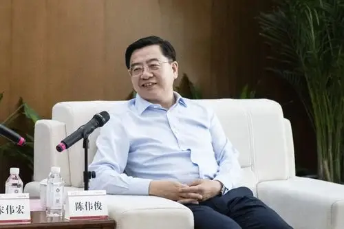 省委常委市委书记陈伟俊看望温医大宋伟宏院士