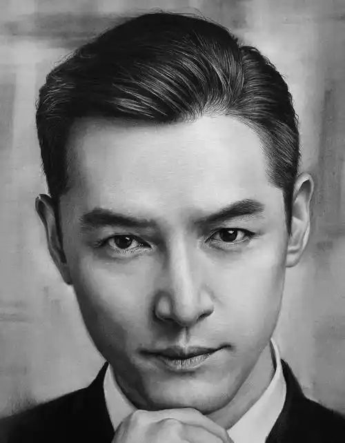 他用一支铅笔把明星画了多个,如肖战,蔡徐坤,迪丽热巴_小伟_石膏_素描