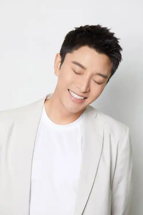 贾乃亮阳光帅气活动照图片