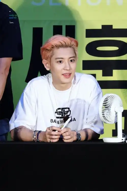 朴灿烈小卡##朴灿烈自拍##朴灿烈