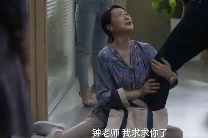 贩卖焦虑的小舍得钟老师是毫无争议的教育败类