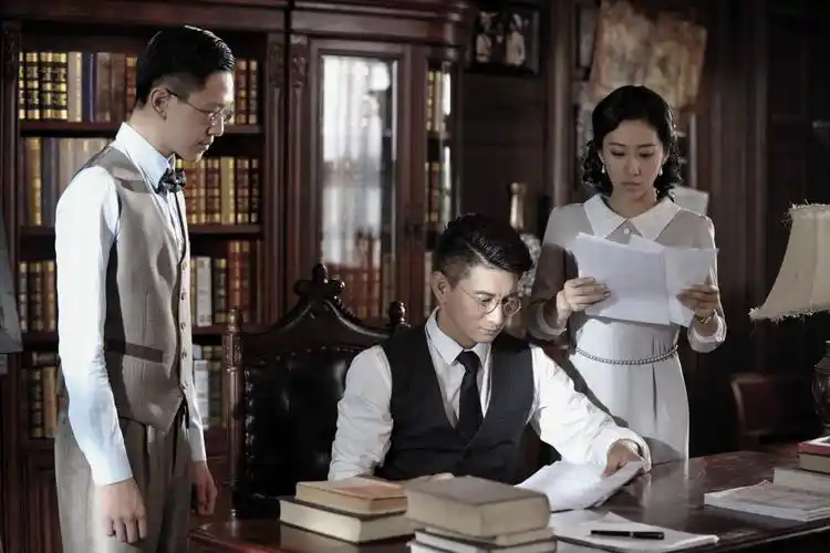 《骡子和金子》热播之后,江苏卫视幸福剧场将继续上演传奇抗战故事