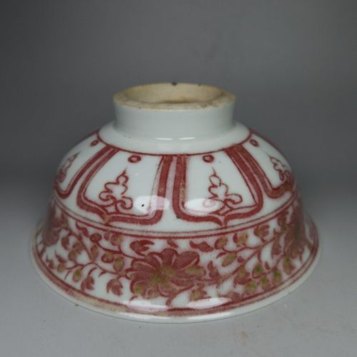 农村乡下老瓷器柴窑古董捡漏收藏摆件元代釉里红龙纹碗