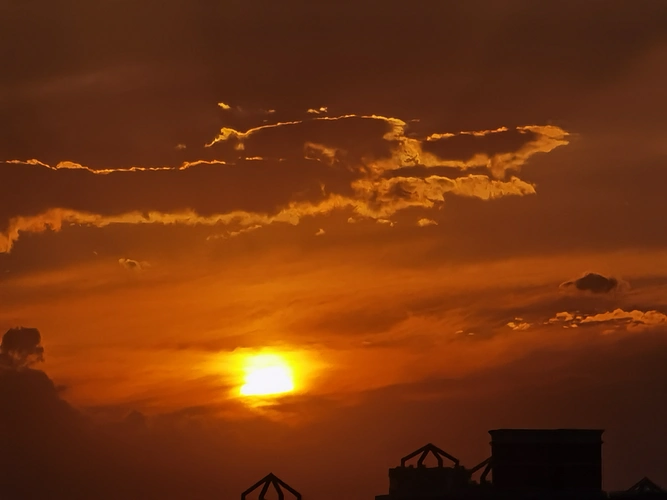 色彩瑰奇北京傍晚出现美丽云霞