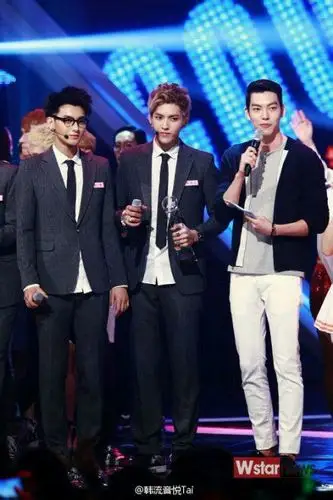 吴亦凡身高是多少厘米 参加nba明星赛因篮球水平高