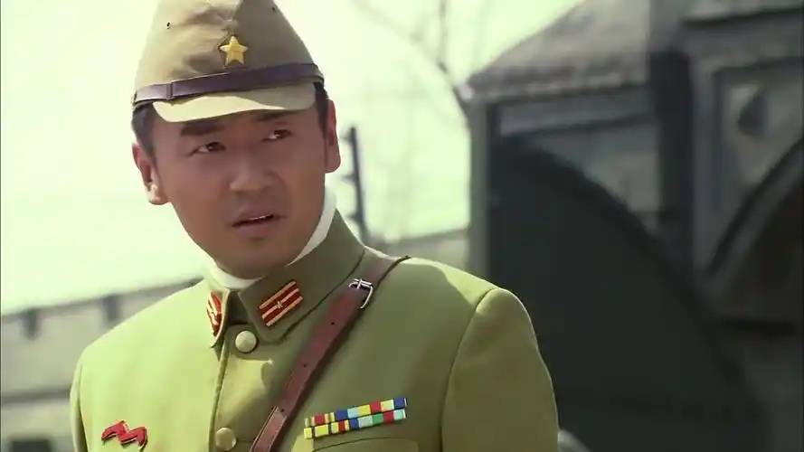 飞哥大英雄:敌人有一个军的兵力,却拦不住小伙,真是群废物