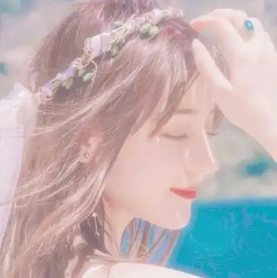 迪丽热巴头像自截自修侵删 cr许雯涵