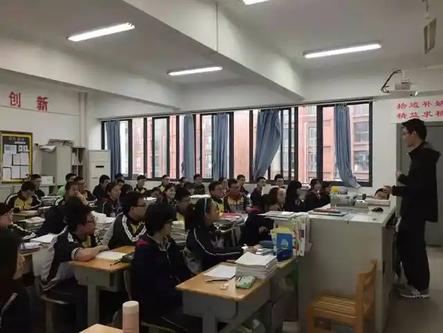 冉冉明星,耀我中华——深度追踪中华中学首届华星班