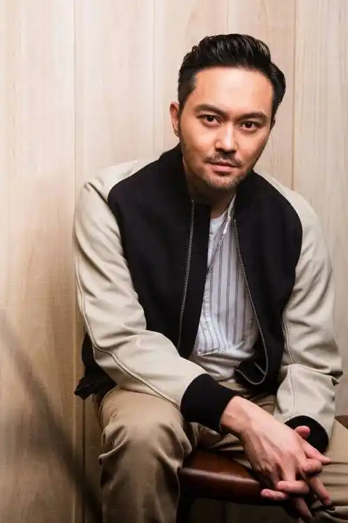 从性格表情外形着手张智霖挑战警察角色三连发_手机搜狐网