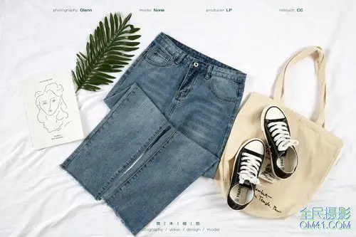 ins风牛仔裤长裤休闲裤静物平铺拍摄创意场景摆拍港风男装女装