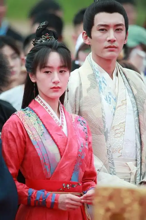 《落花时节又逢君》袁冰妍和刘学义的情感自由古典风情的完美融合