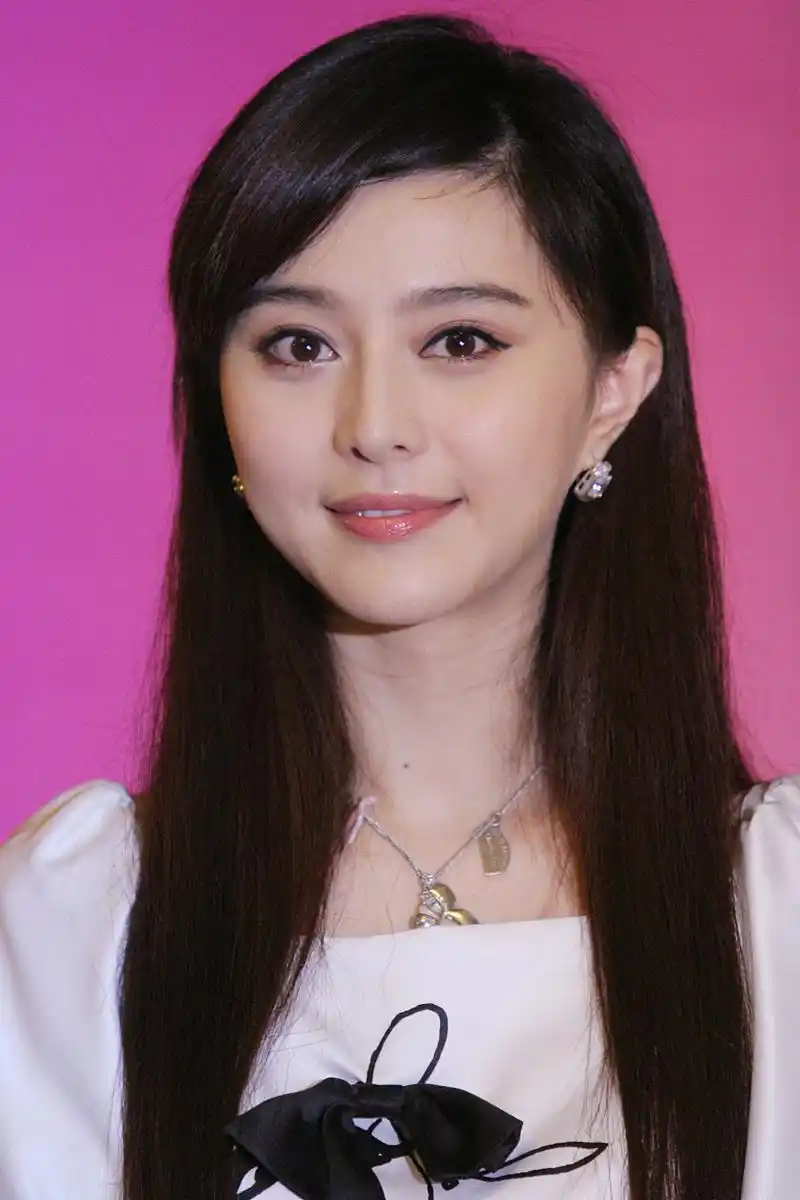 养眼美女# 范冰冰,1981年9月16日出生于山东青岛,华语影视女演员