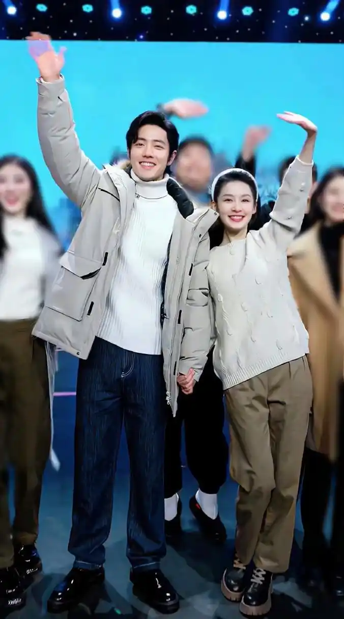 再次被猜测恋情,不过很快被肖战李沁辟谣了,你们觉得