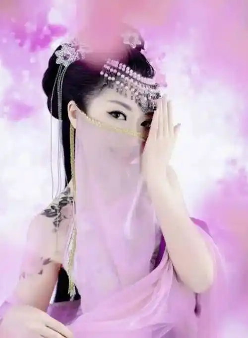 心理测试4个蒙面女人哪个最迷人测你是真可爱还是装可爱