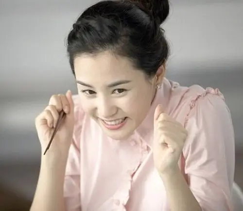 李多海公司否认其与李易峰恋情 李多海海量美照全盘点